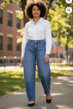 Free Assembly Mid-Rise Wide Hem Barrel Jeans Size:16 Inseam:28